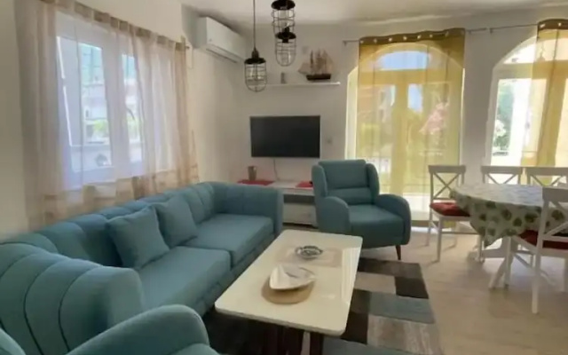 Luna Apartments