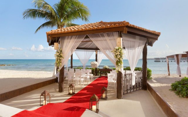 Wyndham Alltra Playa del Carmen Adults Only All Inclusive