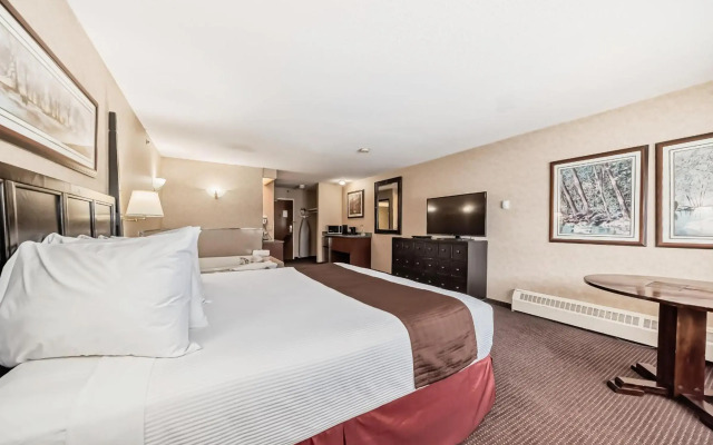Stony Plain Inn and Suites