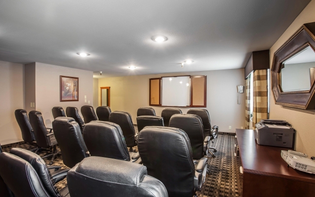 Quality Inn & Suites Longview Kelso