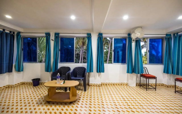 Sri Sai Holiday Inn