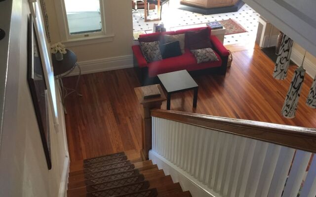 Mansion Inn