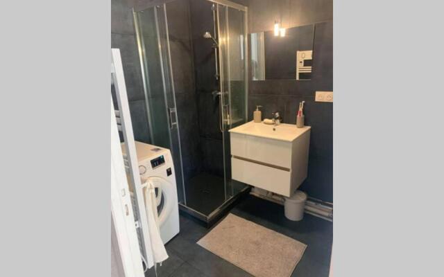 50m² pieds dans l'eau + 20m² Terrasse- Vue sur mer