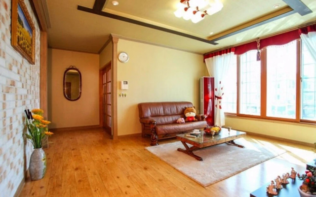 Geojedo White Pension