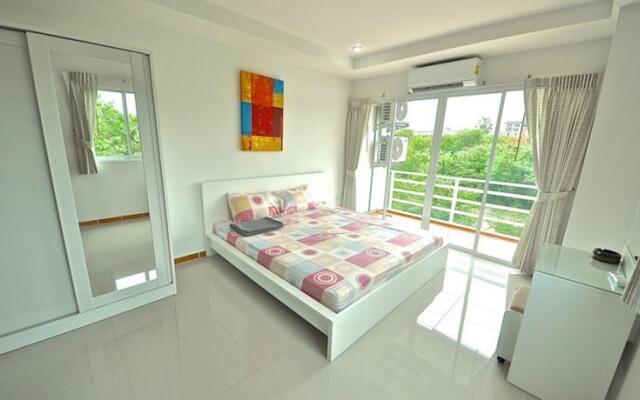 Beach and Mounteen By Pattaya Capital Property