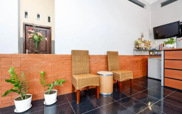 SPOT ON 2209 Solo Point Guest House Syariah