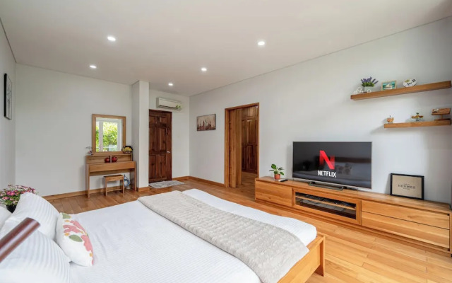 Thao Dien Garden Villa 5BR Luxury Oasis
