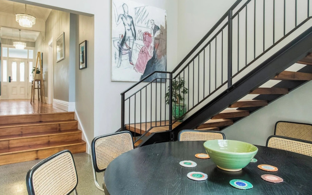 Timeless Executive Family Home - Spa