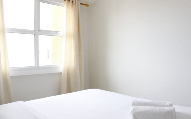 Classic 1BR Apartment @ Parahyangan Residence