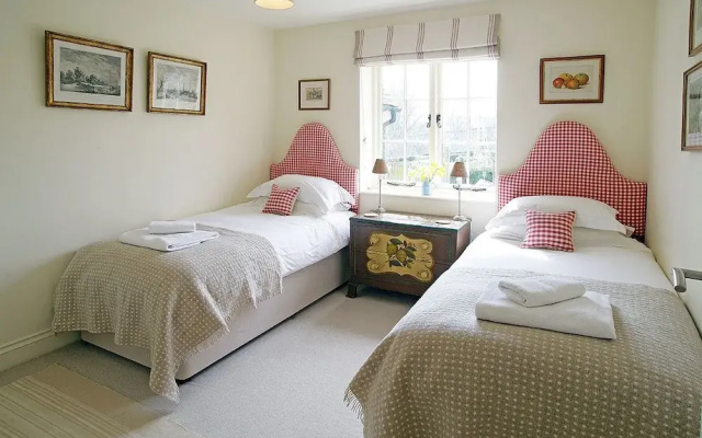 Folly Cottage