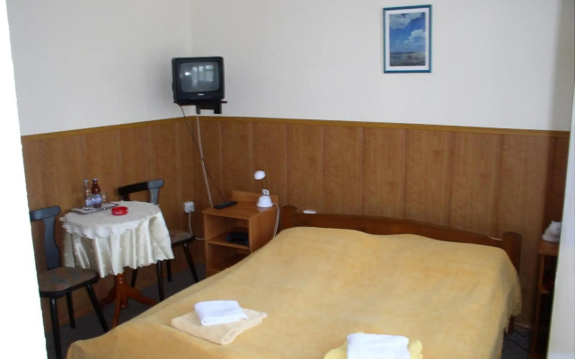 Hotel Bona
