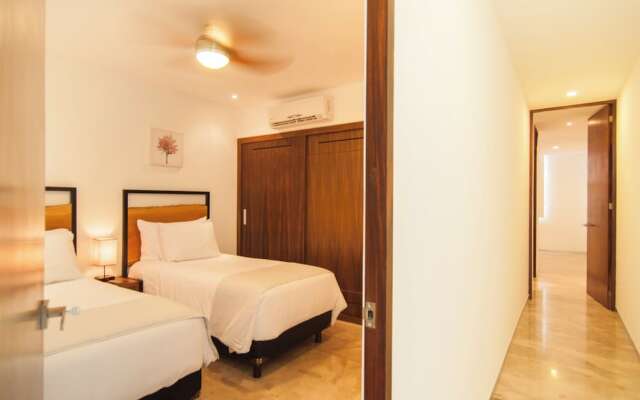 Kuxtal 3 Bedroom Downtown Apartment