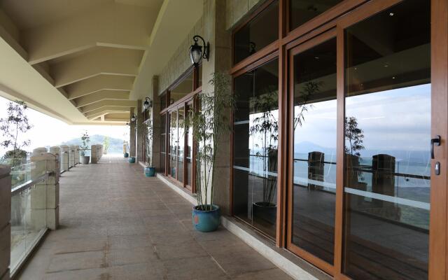 Alta D' Tagaytay Hotel
