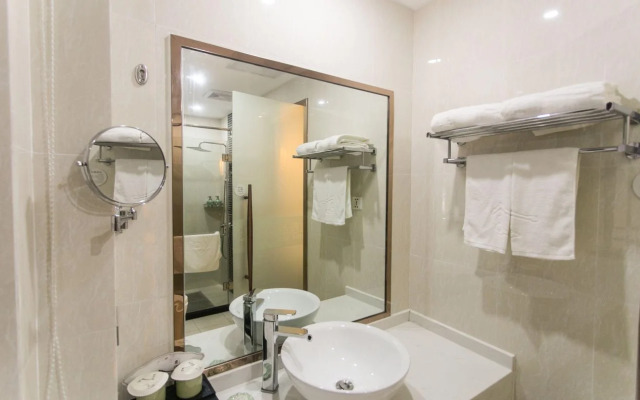 Loulan Botique Hotel