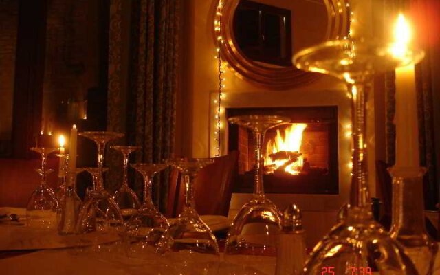 Maritsas Hotel & Suites