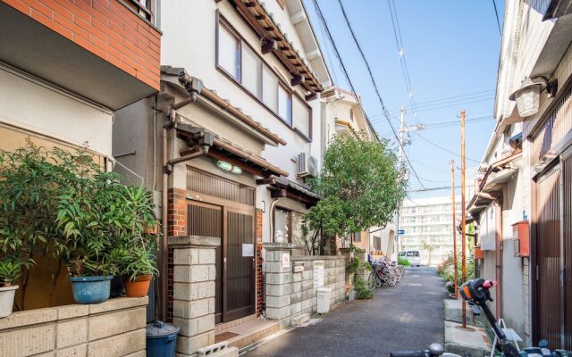 Sakuragawa No Hakugetu Osaka Castle Villa