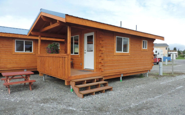 Beluga Lookout Lodge and RV Park