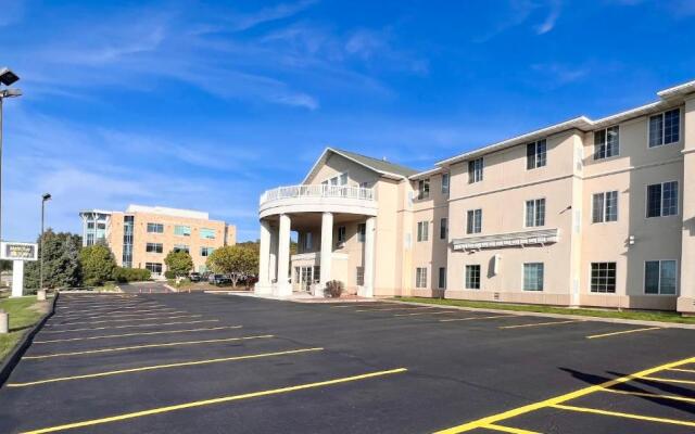 MainStay Suites Madison Airport