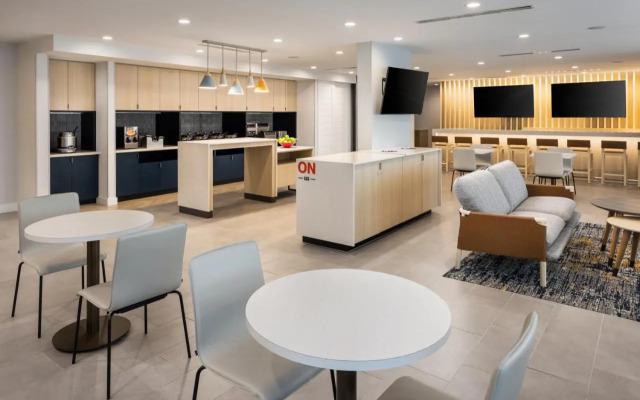 TownePlace Suites West Kelowna