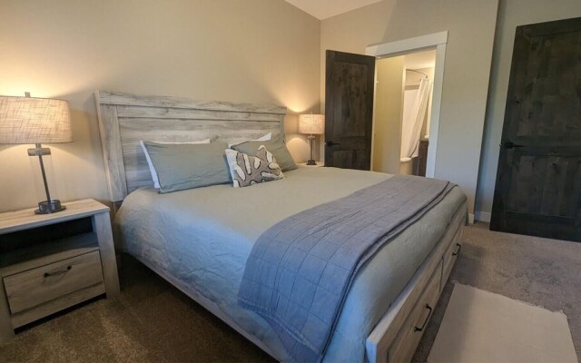 Altitude #36 2 Bedroom Condo