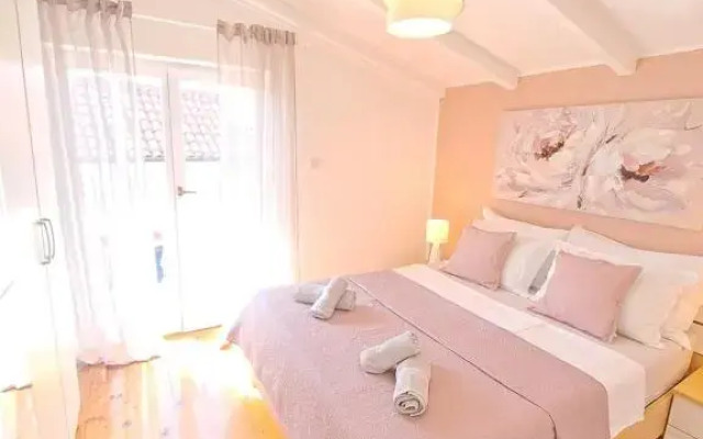 Apartments Nicole