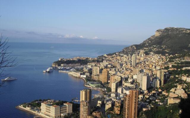Apartment Saint Romain near Monaco, free Wifi
