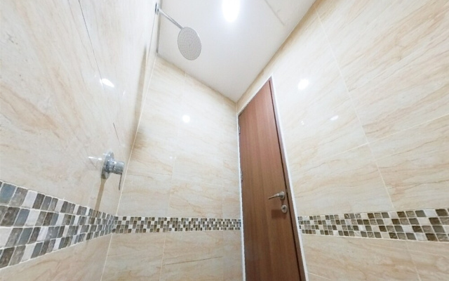 Comfortable Space And Nice Studio At Apartment B Residence