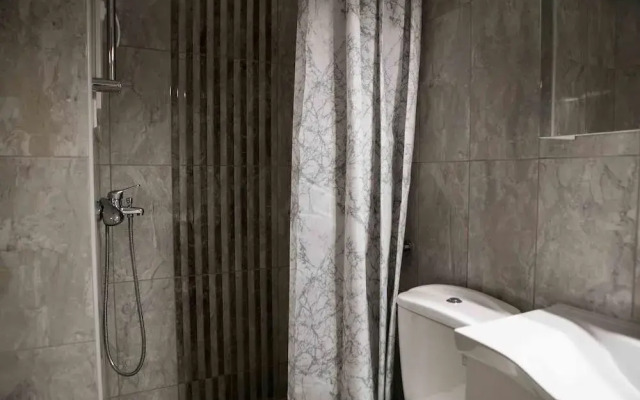 Best House Kolxidos Ampelokipoi Metro Athens