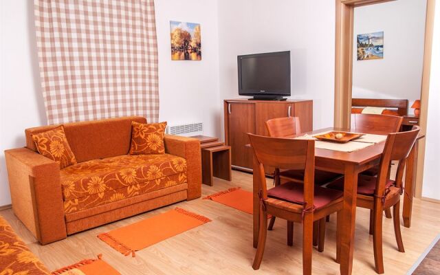 JollyKop Apartments