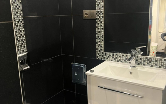 Fashion street premier apartment