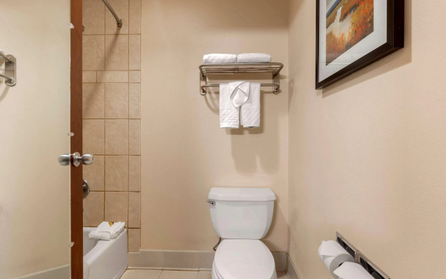 Best Western Plus Olympic Inn