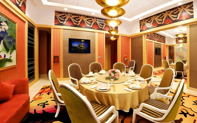 Babylon Hotel