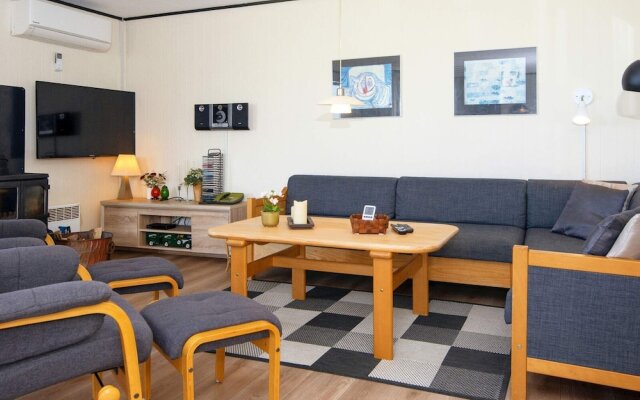 6 Person Holiday Home in Lemvig-by Traum