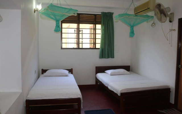 Sayuru Inn