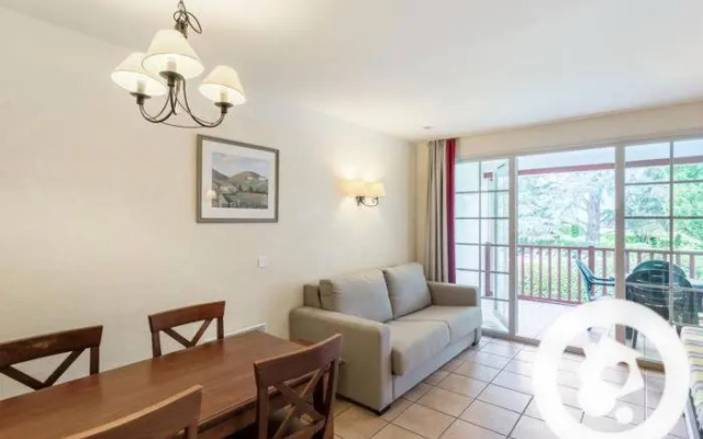 N111, parc d'arradoy-St Jean Pied de Port