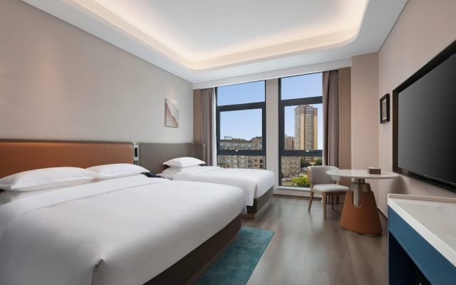 Days Hotel By Wyndham Leshan Downtown