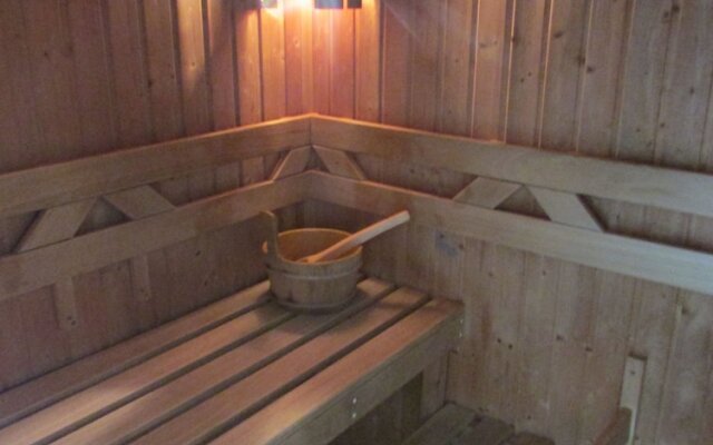 Villa with pool and sauna at Prague