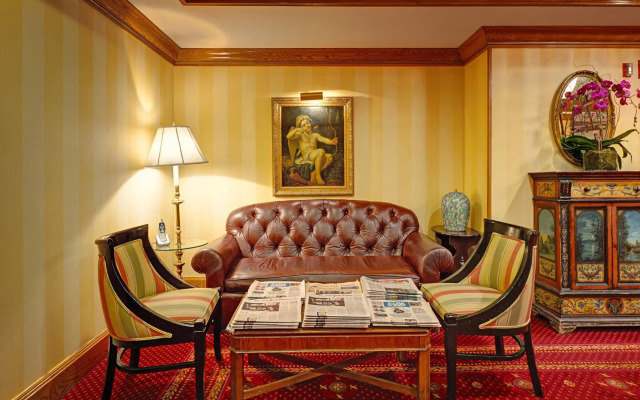 Hotel Elysee by Library Hotel Collection