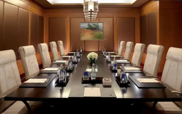 Silky Hotel & Resorts