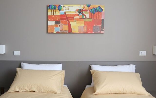 Piazza Italia  -  Rooms  for Rent
