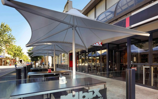 ibis Perth