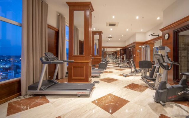 Hom - How Da Nang Airport