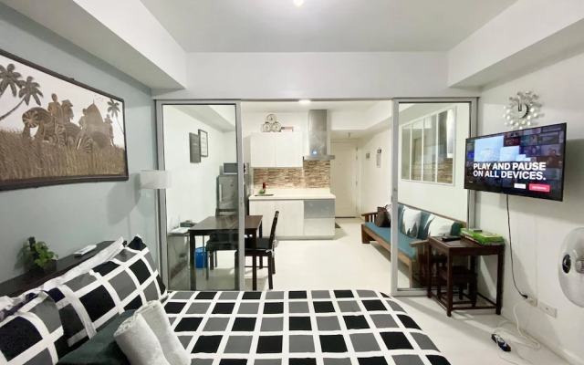 Stay At Azure urban beach residents