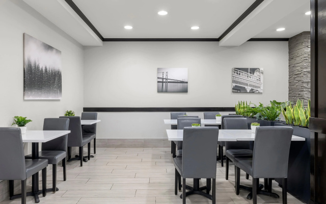 La Quinta Inn & Suites by Wyndham Auburn