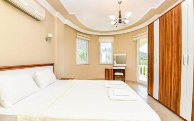 Lakestone Villa