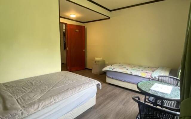 Oyo 90616 George Adventure Base