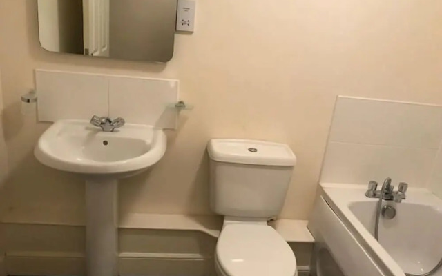 3 Bedroom Penthouse - City Centre Suites