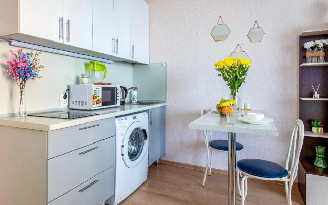 Welcome Home (Velkom Home) on 149 Narodnaya Opolcheniya Avenue