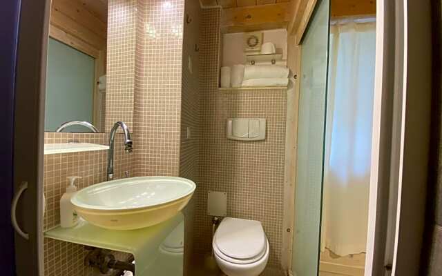 Bed  Breakfast White