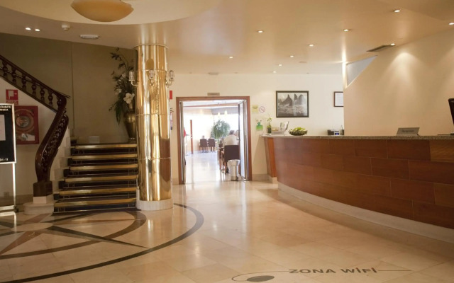 Hotel Almirante